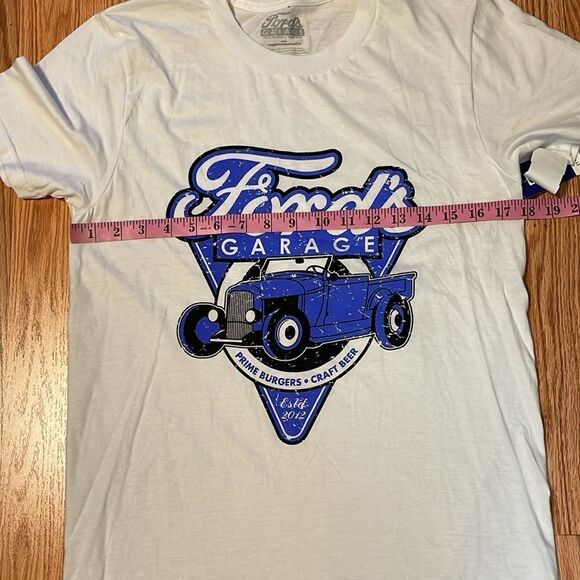 NWT Ford’s Garage T-shirt, Small - Picture 3 of 5